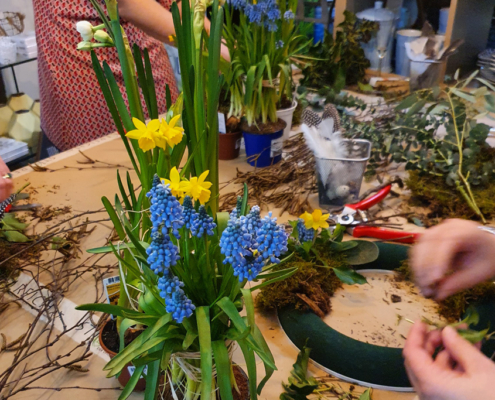 Kreativ Workshop - Frühlingskranz gesteckt 1