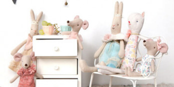 Kuscheltiere & Puppen